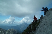 47 Maurizio Agazzi, accompagnatore instancabile...guarda in basso...